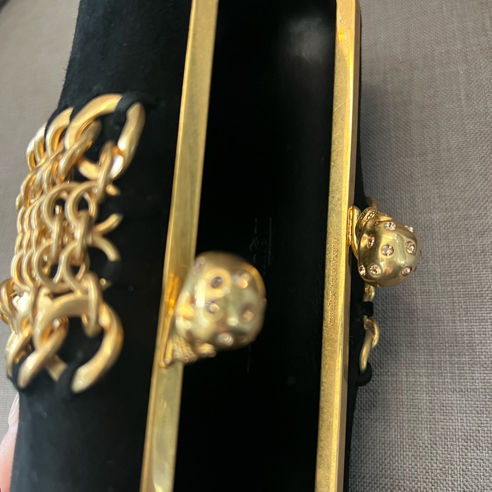 Alexander McQueen Black and Gold Clutch with Chain Detail - Picture 3 of 8